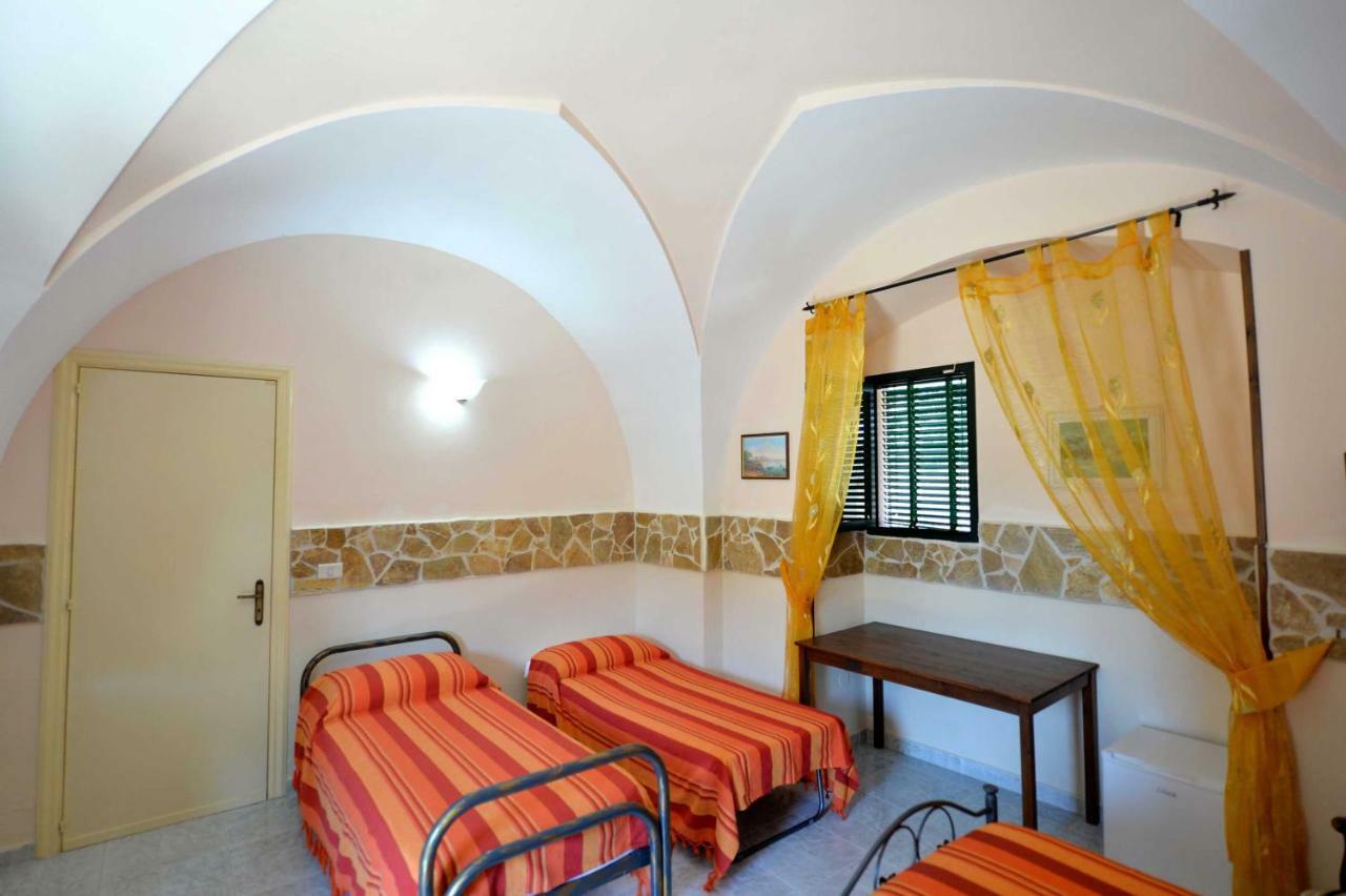 Agriturismo Santa Chiara Alezio Luaran gambar